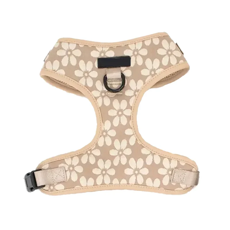 harness with jacquard pattern