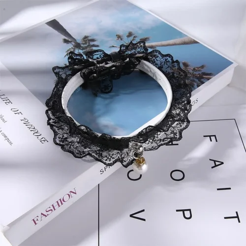 Beautiful Lace and Pearl Pendant Cat Collar black color